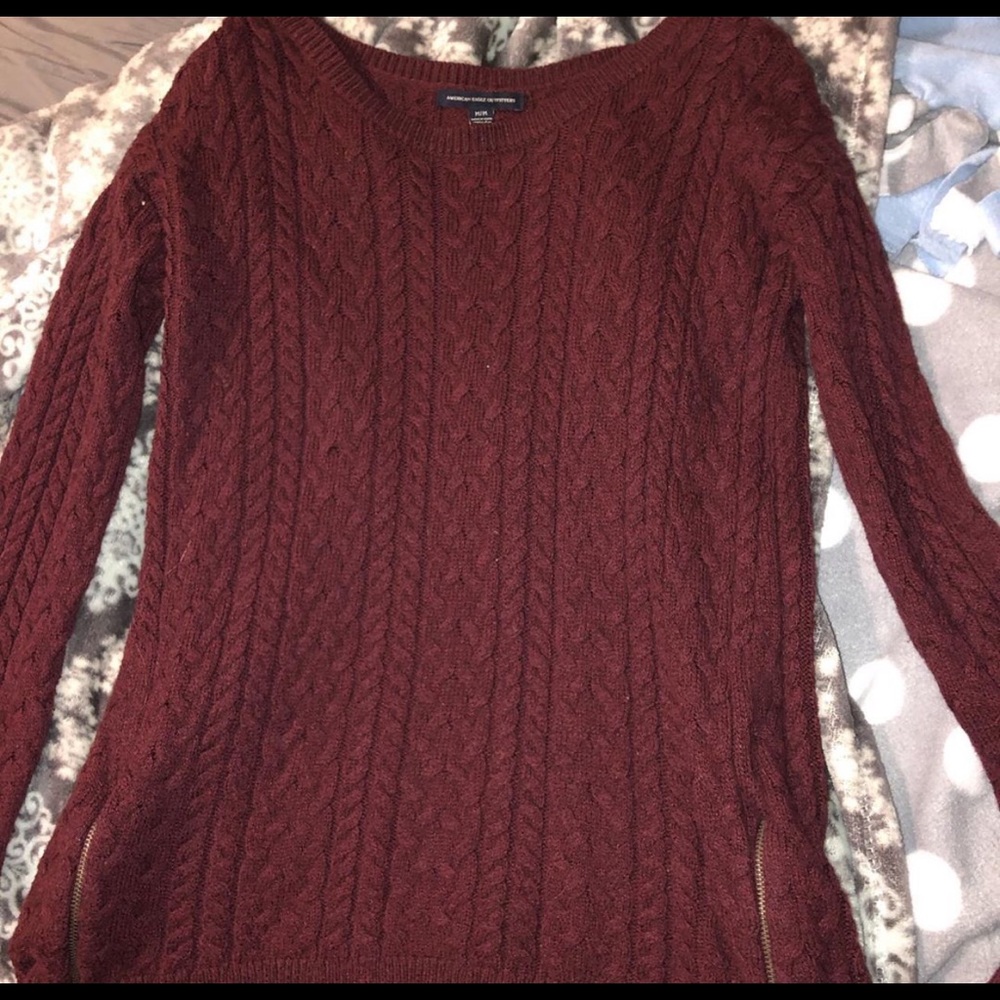 American eagle sweater